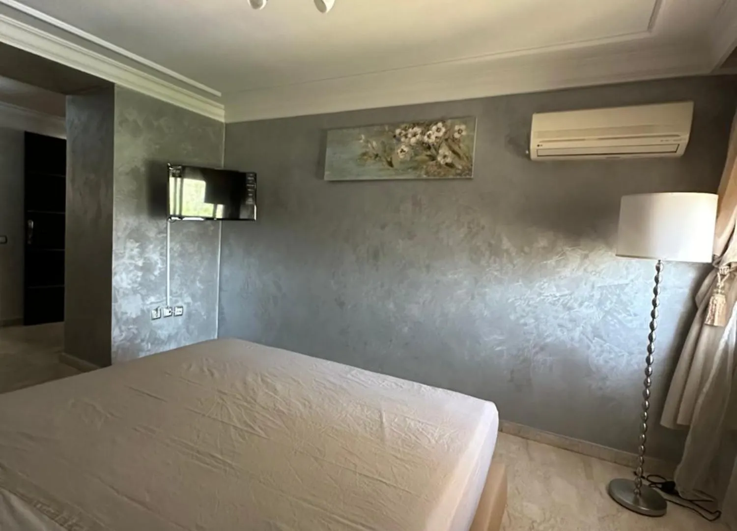 Luxury Duplex For Rent Suites,Terrace,Swimimg Pool Marrakesh Morocco